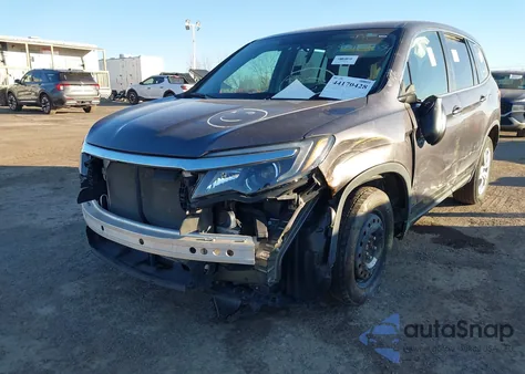 2017 Honda Pilot Lx z USA, uszkodzony, nr VIN 5FNYF6H15HB064484